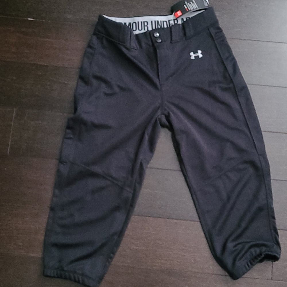 Womens Heat Gear xs softball 3/4 pants